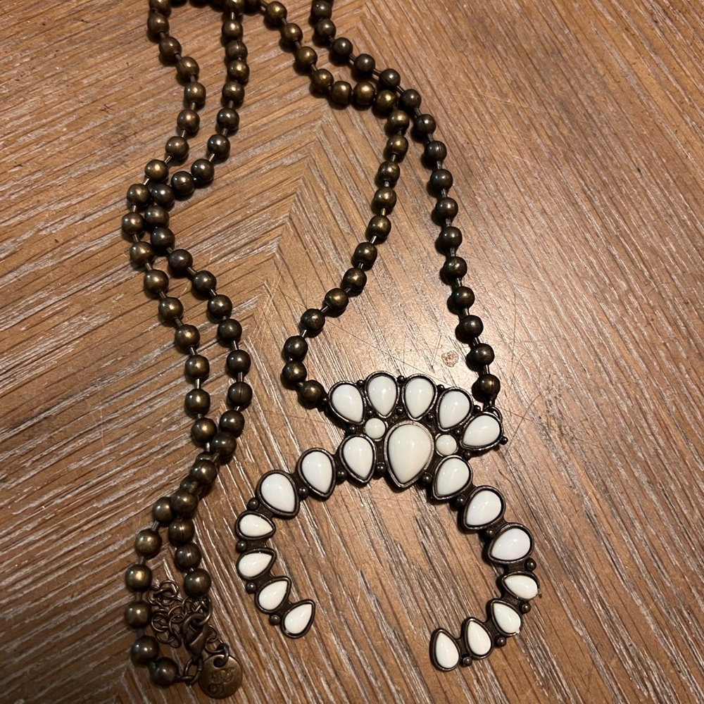 Plunder necklace